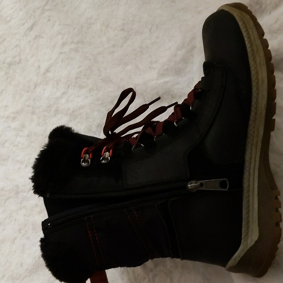 Santana Canada| Black & Red Thinsulate Winter Boots Water Resistant - Picture 9 of 13